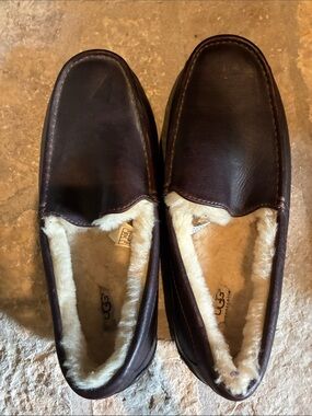 UGG Men's Brown Leather Shearling-Lined Slip-Ons